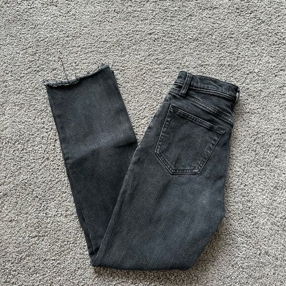 Abercrombie Ultra High Rise Ankle Straight Jeans - Picture 7 of 7